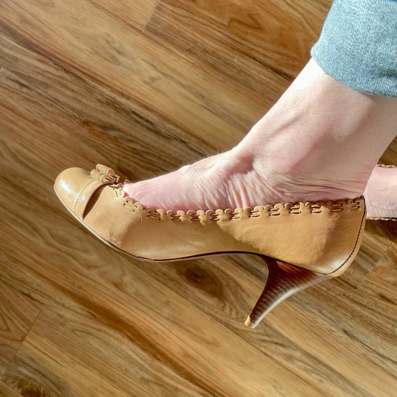 Beige Tory Burch Heels ~  Host Pick ♥️ - Picture 6 of 9